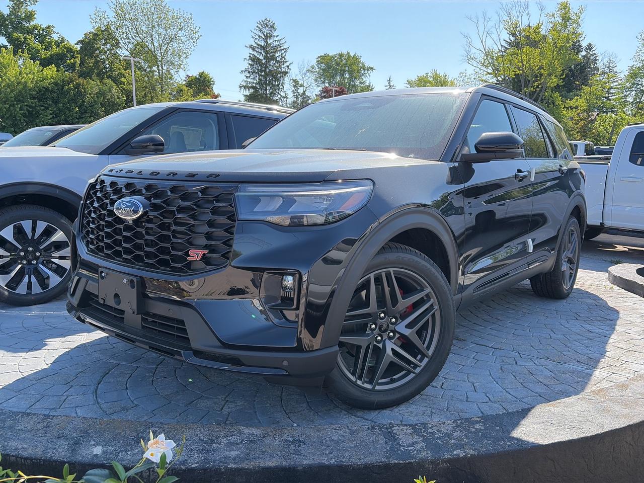 2026 Ford Explorer ST 4WD 400A Photo