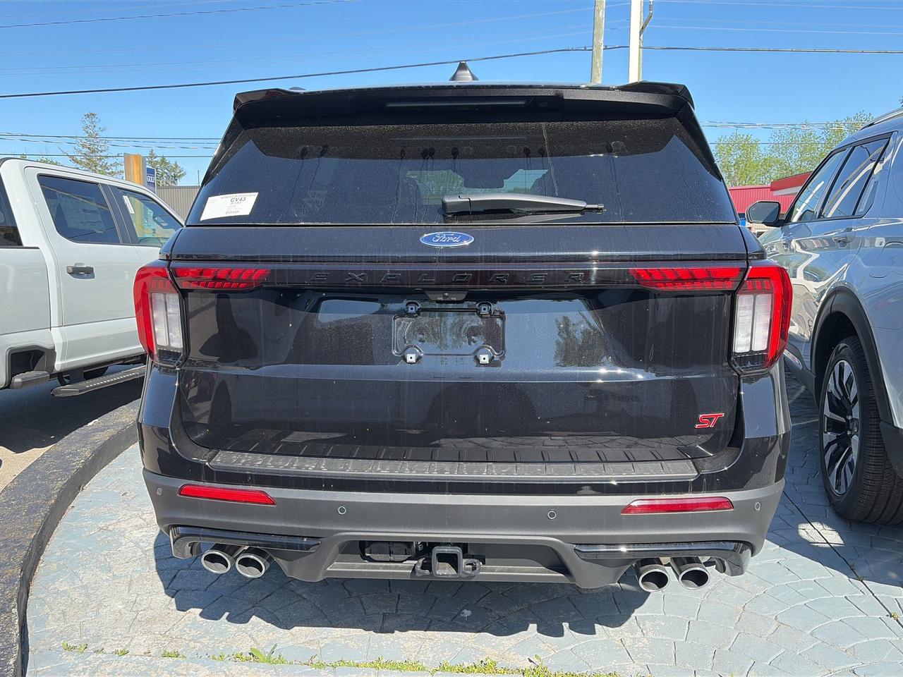 2026 Ford Explorer ST 4WD 400A Photo2