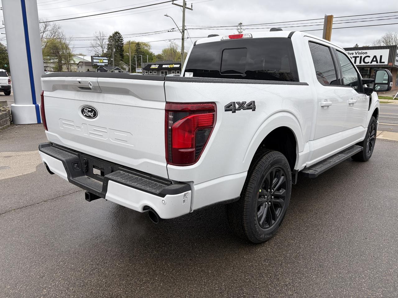 2026 Ford F-150 XLT 4WD SuperCrew 5.5' Box 302A Photo4