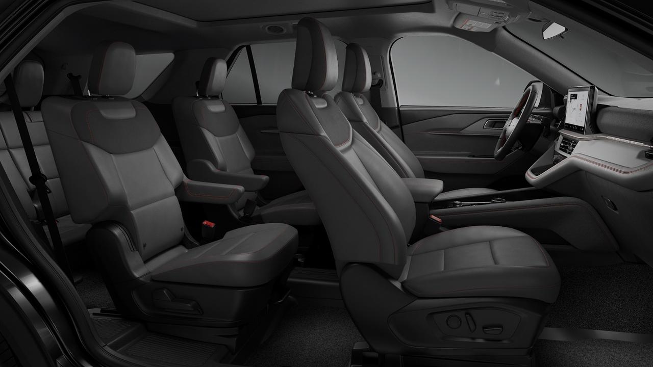 2026 Ford Explorer Active w/200A Pkg 4WD Photo