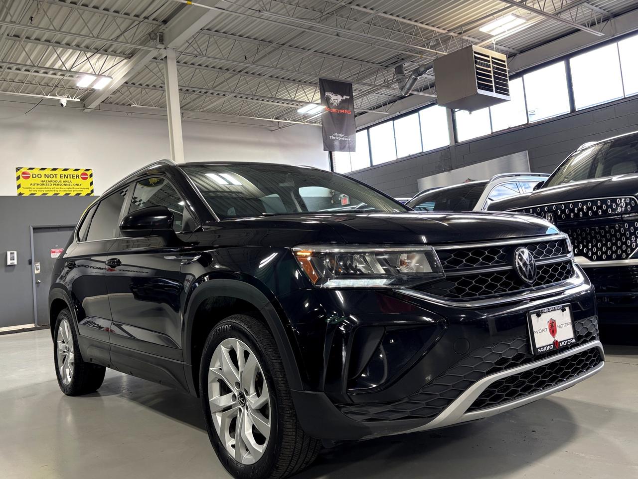 2022 Volkswagen Taos Comfortline|4MOTION|AWD|PANOROOF|BACKUPCAM|LEATHER Photo