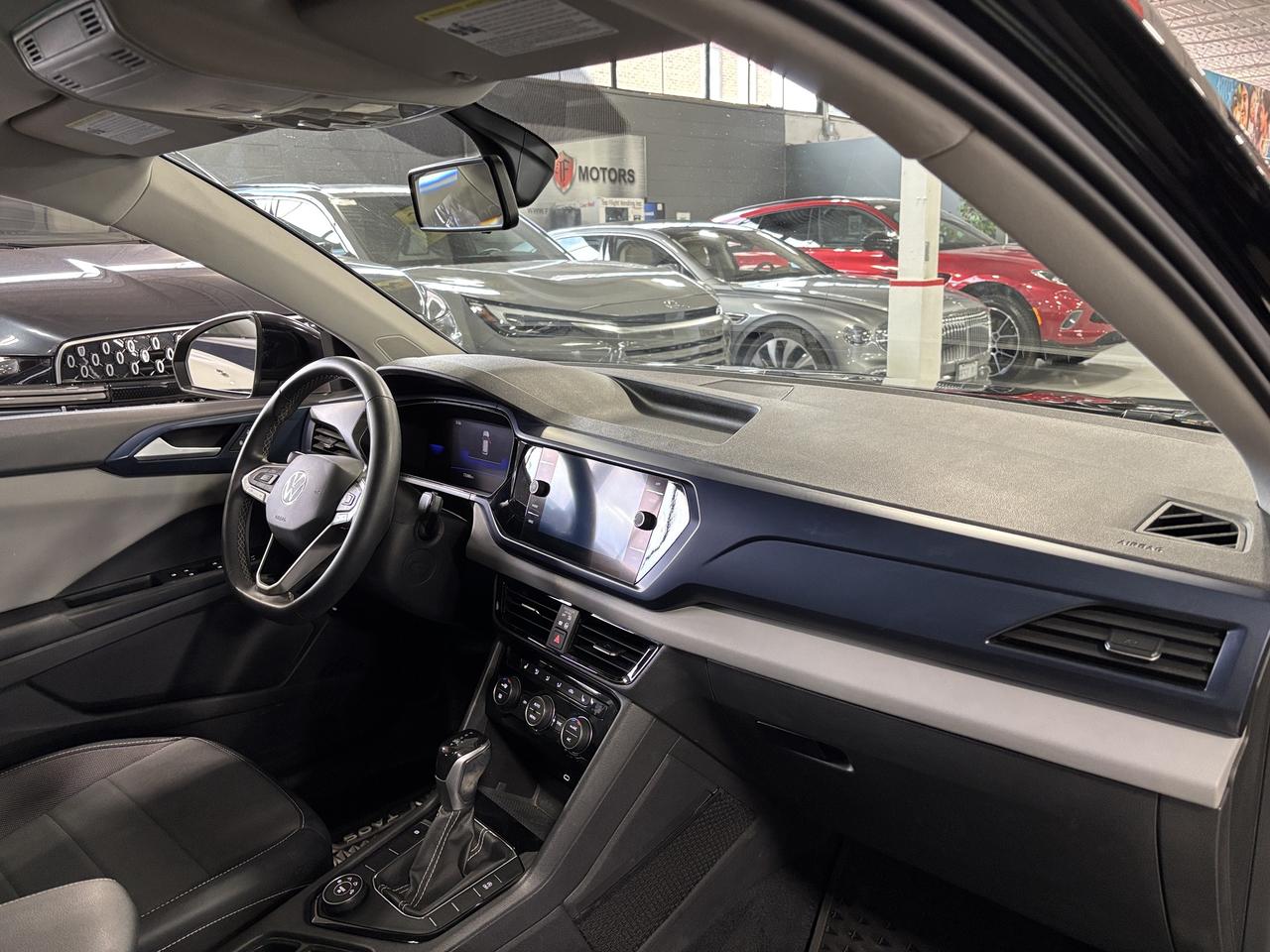2022 Volkswagen Taos Comfortline|4MOTION|AWD|PANOROOF|BACKUPCAM|LEATHER Photo