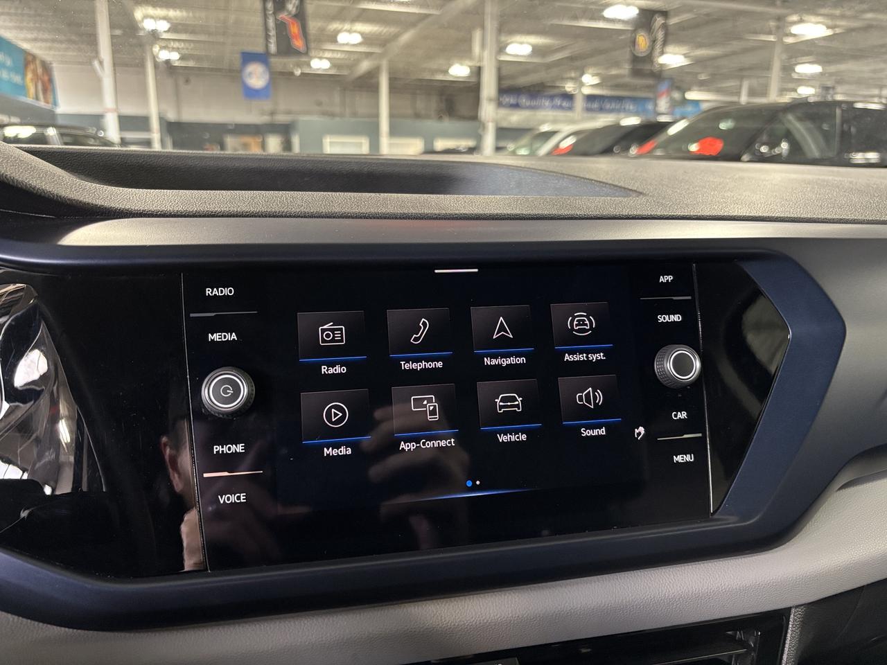 2022 Volkswagen Taos Comfortline|4MOTION|AWD|PANOROOF|BACKUPCAM|LEATHER Photo
