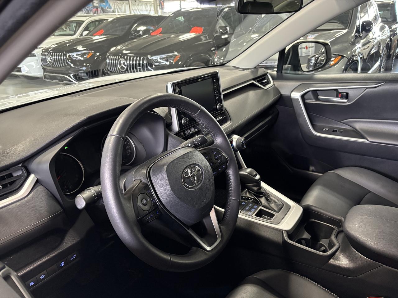 2021 Toyota RAV4 XLE AWD|SUNROOF|HEATEDSEATS|HEATEDWHEEL|LEATHER|+ Photo