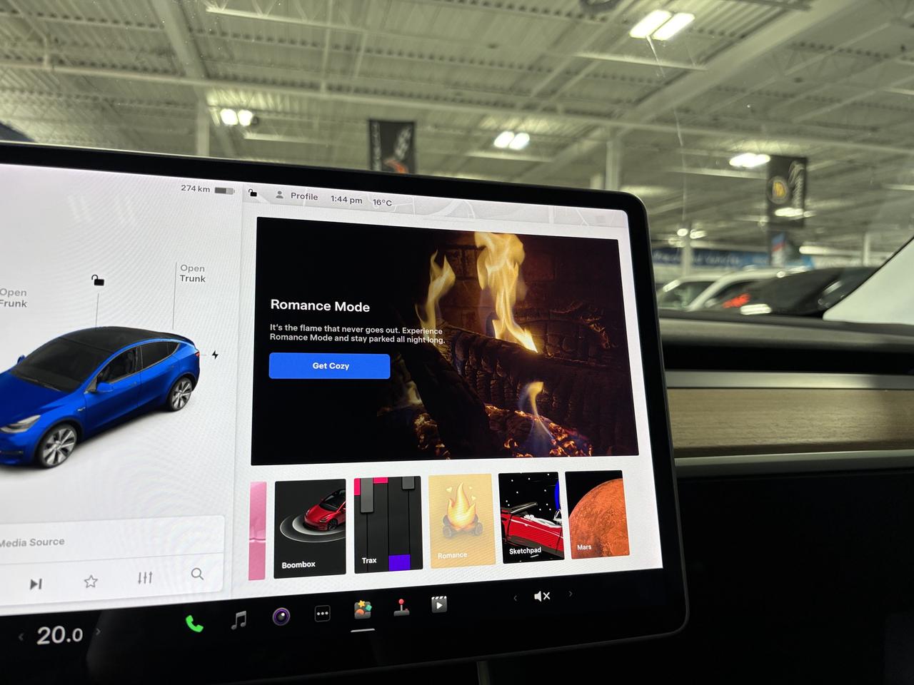 2021 Tesla Model Y Long Range|AWD|AUTOSTEER|NAV|PANOROOF|WOODTRIMS|++ Photo