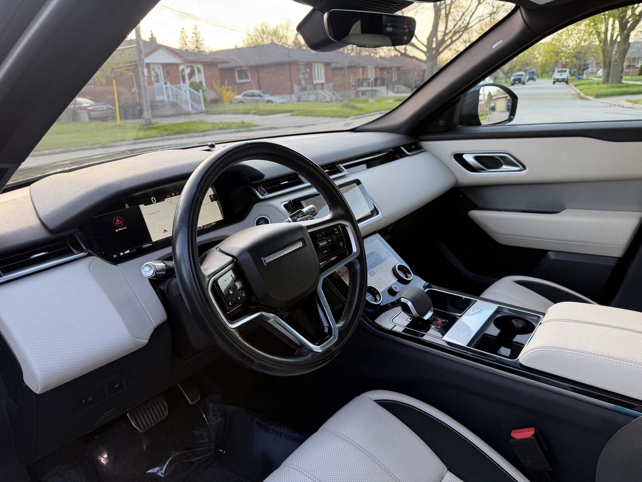 2021 Land Rover Range Rover Velar P340 R-Dynamic S Photo
