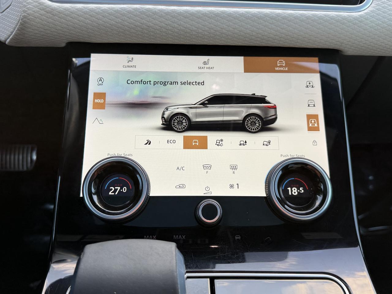 2021 Land Rover Range Rover Velar P340 R-Dynamic S Photo