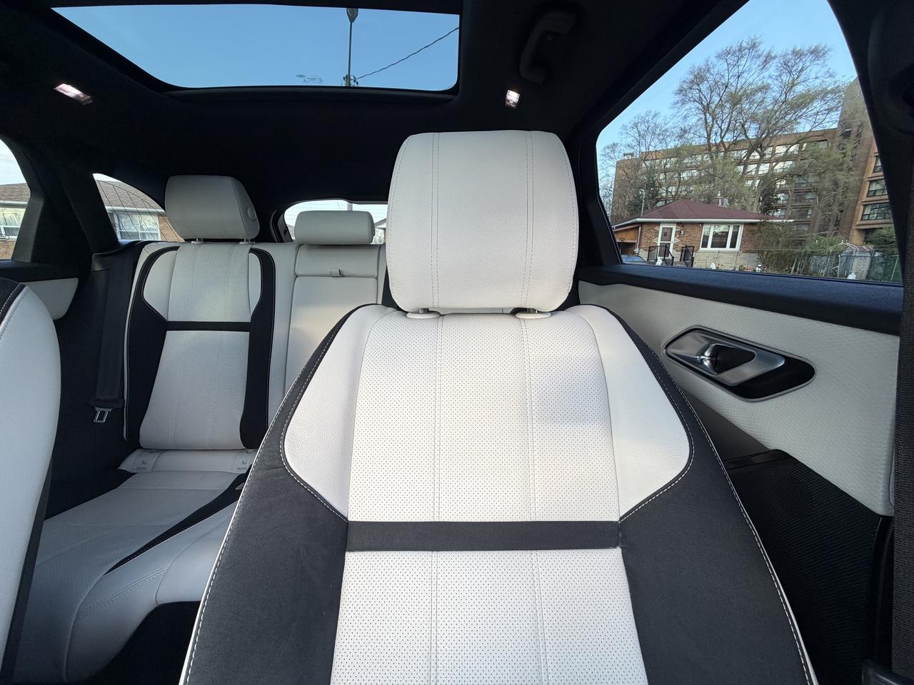 2021 Land Rover Range Rover Velar P340 R-Dynamic S Photo