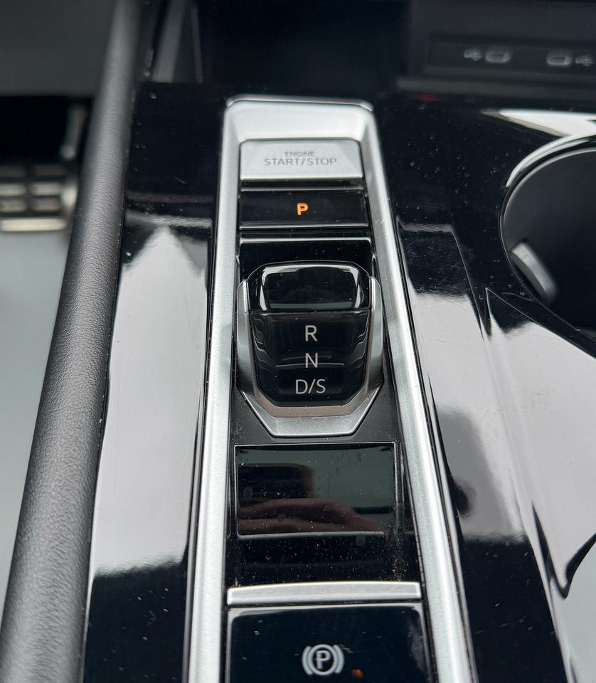 2024 Volkswagen Atlas Cross Sport Execline 2.0 TSI 4MOTION | NAVIGATION | BLUETOOTH Photo