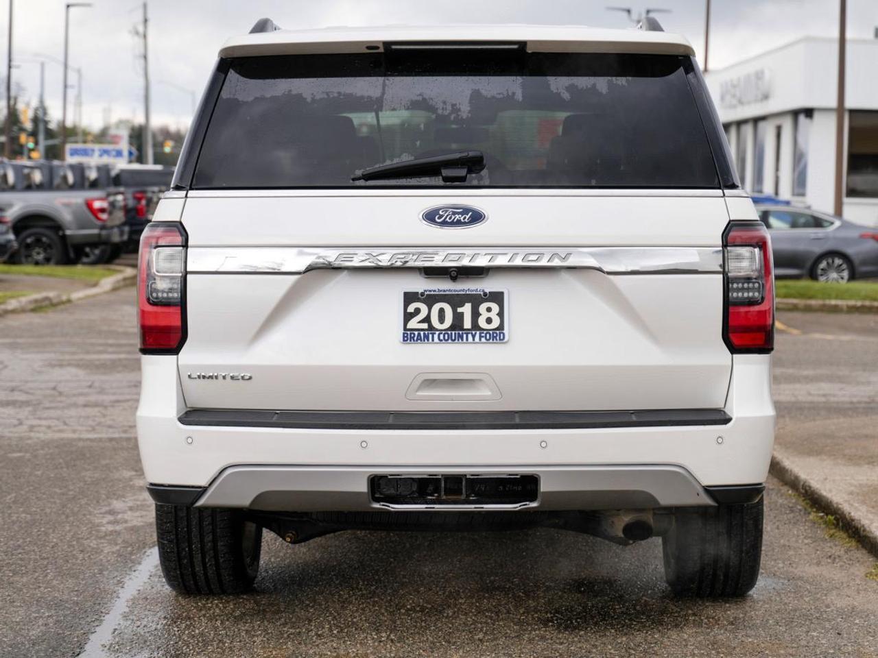 2018 Ford Expedition Limited 4x4 | 8 PASSENGER | LEATHER | PANO ROOF Photo4