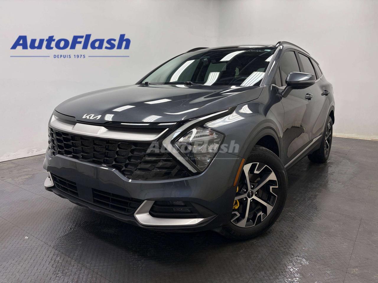 +Avertisseur de d&eacute;rive de la trajectoire / Lane departure warning 
+Apple Carplay 
+Android Auto 
+Bluetooth 
+Cam&eacute;ra de recul / Backup camera 
+Commandes de radio au volant / Steering wheel audio controls 
+D&eacute;marrage &agrave; bouton / Push button start 
+Si&egrave;ges en cuir / Leather interior 
+R&eacute;gulateur de vitesse  / Cruise control 
+R&eacute;gulateur de vitesse adaptatif / Adaptive cruise control 
+Si&egrave;ges chauffants / Heated seats 
+Syst&egrave;me dassistance stationnement / Park assist system 
+Syst&egrave;me de navigation / Navigation system 
+Surveillance des angles morts / Blind spot monitoring 
+Syst&egrave;me d&eacute;vitement de collision / Collision warning system 
+Toit a vision panoramique / Panoramic sunroof 
+Volant chauffant / Heated Steering wheel 
+Syst&egrave;me dassistance conduite / Driver assist technology 	
+Aucun Accident /  No accidents
+V&eacute;rifi&eacute; par Carfax / Carfax verified
+Kilom&eacute;trage certifi&eacute; / Certified kilometers
+Historique dentretien / Maintenance history
+Protection m&eacute;canique disponible / Mechanical protection available
+Ce v&eacute;hicule a &eacute;t&eacute; achet&eacute; dun particulier / This vehicle was bought from a private seller


Visitez notre page Google pour voir tous les commentaires positifs que nos clients nous laissent.
 
Financement rapide et facile, 1ere, 2e et 3e chances au cr&eacute;dit, approbation en 30 minutes, taux dacceptation tr&egrave;s &eacute;lev&eacute;. 

Essayez notre demande de cr&eacute;dit s&eacute;curis&eacute; en ligne, sans obligation! 

Nous sommes les sp&eacute;cialistes des autos, fourgonnettes, VUS, 4x4, et les camions l&eacute;gers jusqu&agrave; une tonne. 

*Seulement le nettoyage de base du v&eacute;hicule, fait par un sous-traitant, est inclus. Pour un perfectionnement de lesth&eacute;tique int&eacute;rieur/ext&eacute;rieur, dont une d&eacute;contamination de la peinture, des retouches de peinture, faites par nos experts en esth&eacute;tique, une somme de 249$ sera ajout&eacute;e &agrave; votre facture. Aussi disponible, loption dimmatriculer la voiture sur place, qui vous permet d&eacute;pargner du temps et le co&ucirc;t de 25$ du transit temporaire.

*************

Since 1975 AutoFlash has offered the best price-quality and excellent service. 

Visit our Google page to read all the nice things our clients have to say about us.

We have financing for all credit situations. 1st 2nd 3rd chance credit with an excellent approval rate!

Try our secured online credit application any time, with no obligation! 

We specialize in all brands, makes and models. Whether you need a car, truck, SUV or minivan, we can help you.

And if we dont have it, well find it for you!

*Only the basic cleaning of the vehicle, done by a subcontractor, is included in the advertised price. For a complete interior/exterior detailing, done by our esthetic specialists, which includes a complete paint decontamination and paint touch-ups if needed, an amount of 249$ will be added to your invoice. Also available, in-house licensing, which allows you to save the $25 for a temporary Transit.