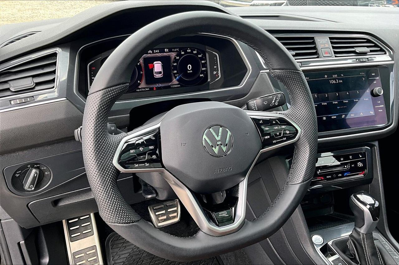 2022 Volkswagen Tiguan Highline R-Line | Vented Leather | Panoroof | AWD Photo