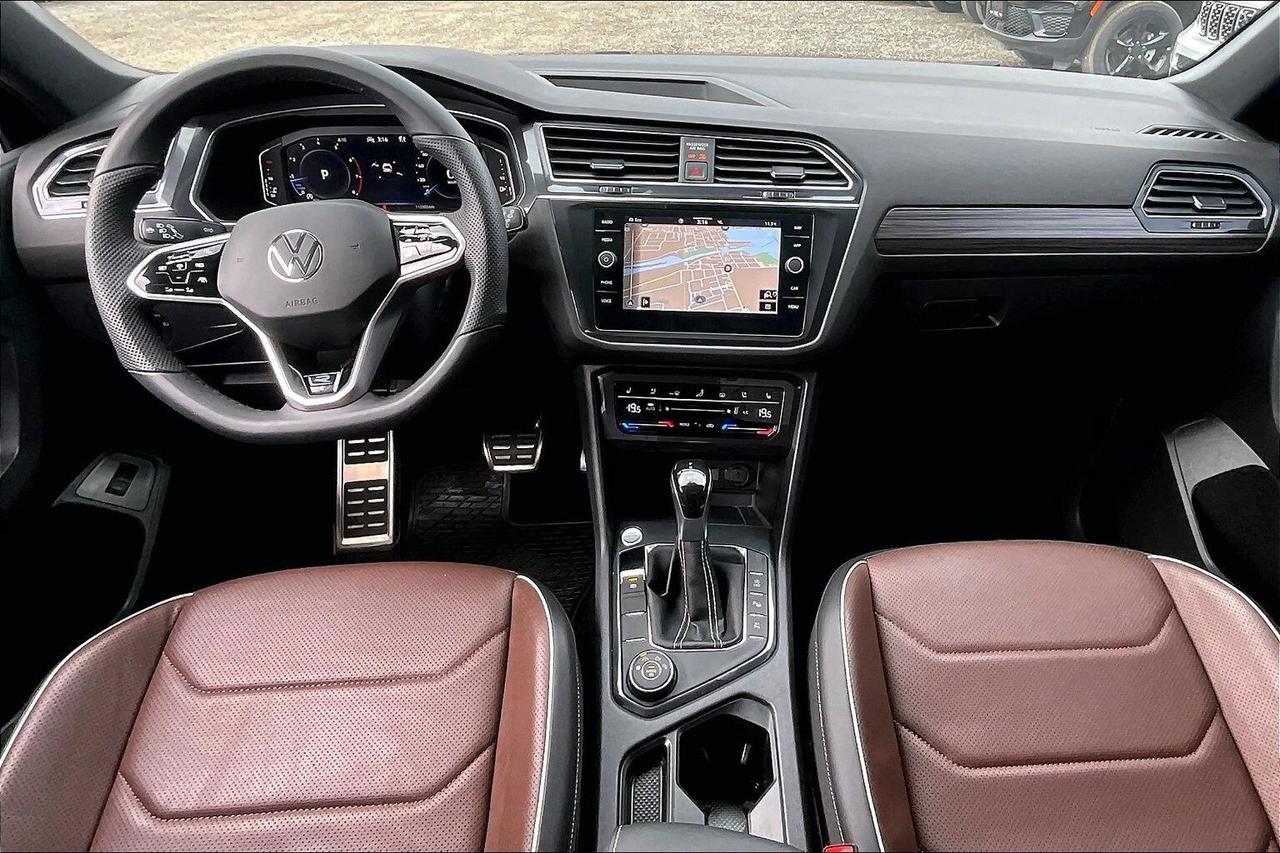 2022 Volkswagen Tiguan Highline R-Line | Vented Leather | Panoroof | AWD Photo