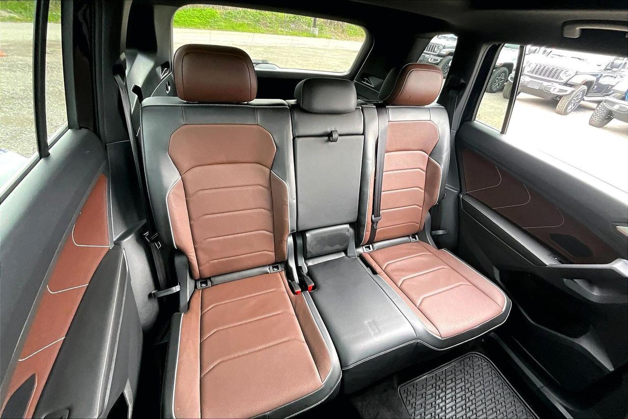 2022 Volkswagen Tiguan Highline R-Line | Vented Leather | Panoroof | AWD Photo