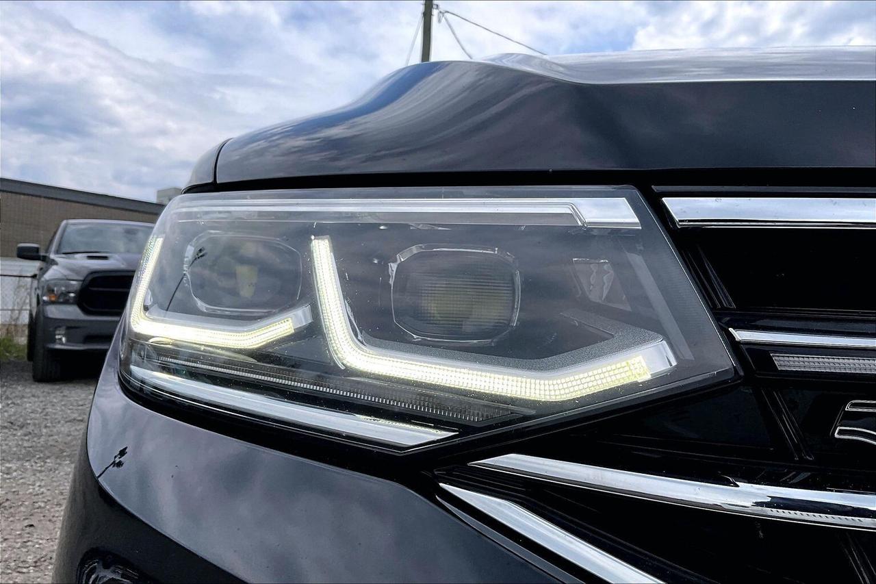 2022 Volkswagen Tiguan Highline R-Line | Vented Leather | Panoroof | AWD Photo