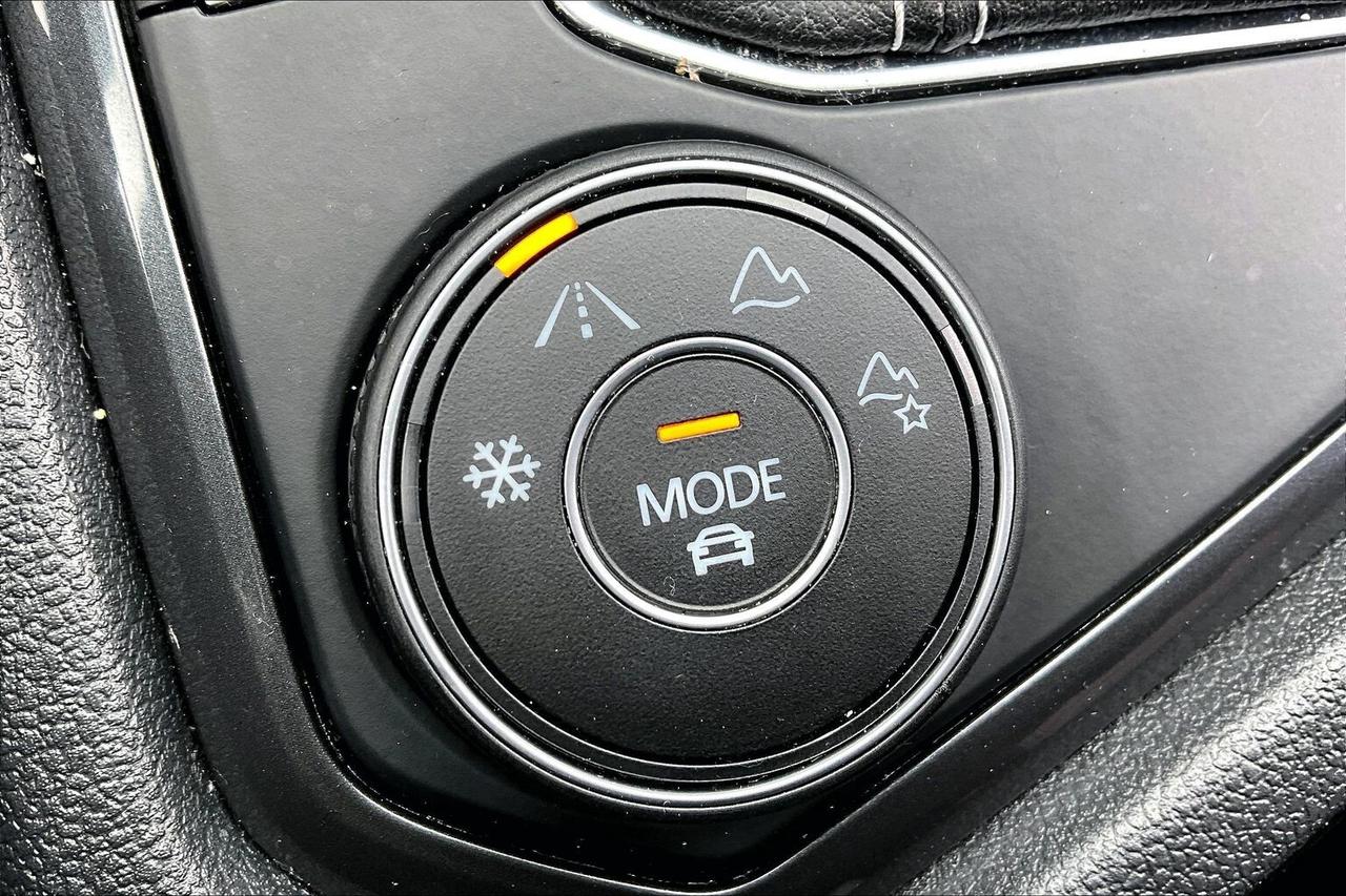 2022 Volkswagen Tiguan Highline R-Line | Vented Leather | Panoroof | AWD Photo