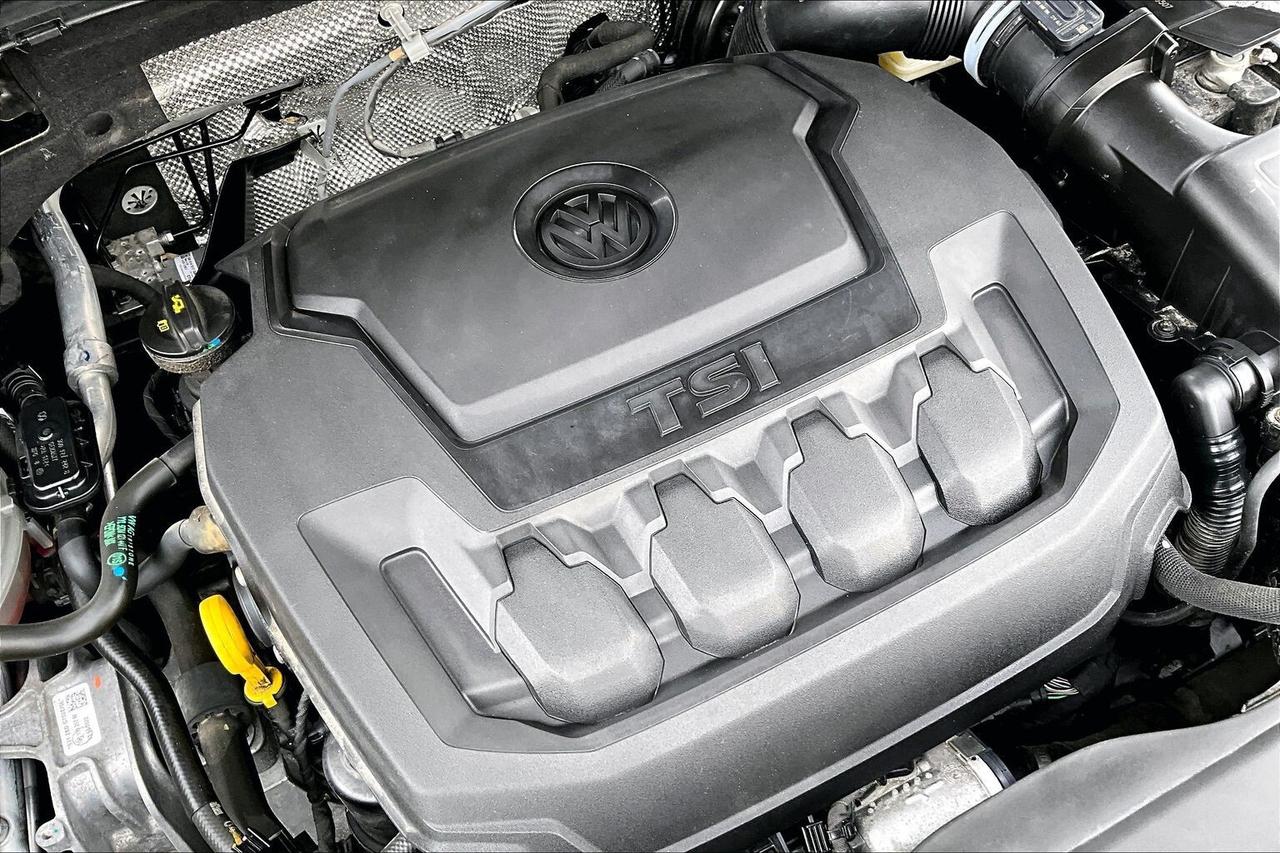 2022 Volkswagen Tiguan Highline R-Line | Vented Leather | Panoroof | AWD Photo