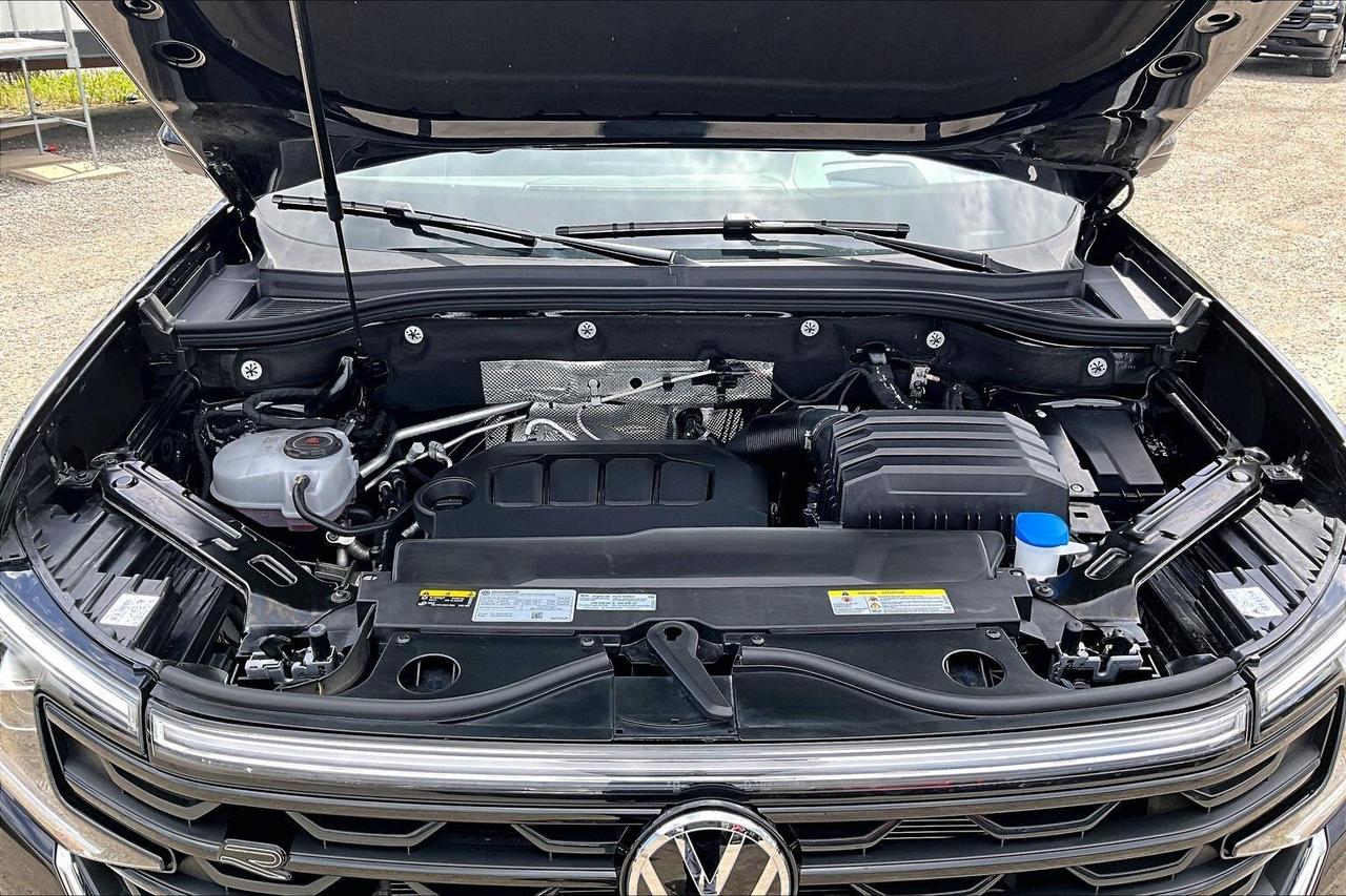 2026 Volkswagen Atlas Execline R Line | 7 Seat | Vented Leather | AWD Photo