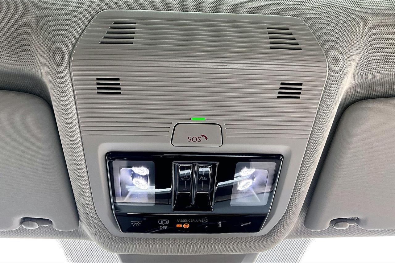 2026 Volkswagen Atlas Execline R Line | 7 Seat | Vented Leather | AWD Photo