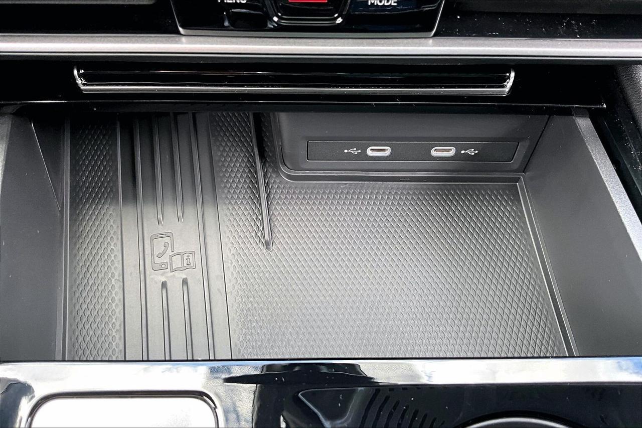 2026 Volkswagen Atlas Execline R Line | 7 Seat | Vented Leather | AWD Photo
