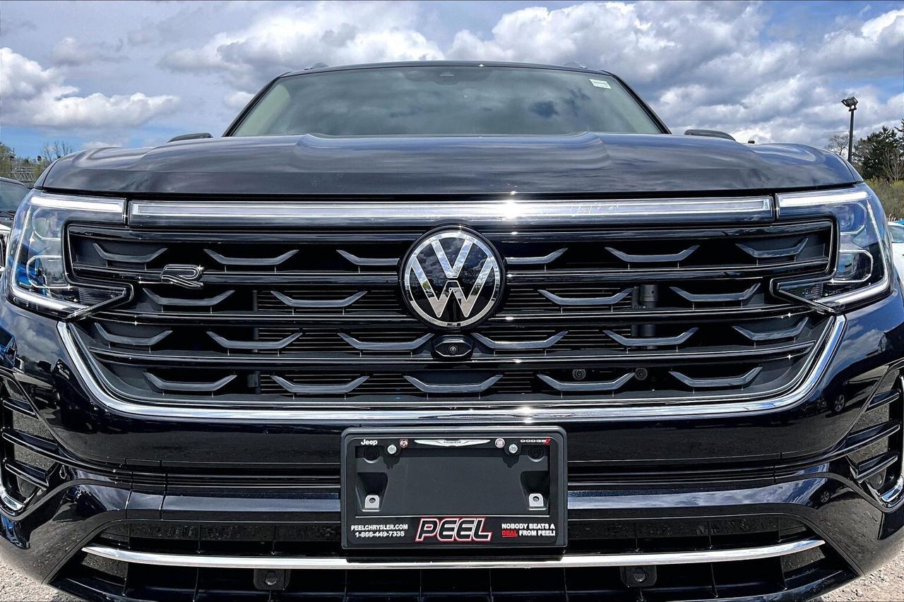 2026 Volkswagen Atlas Execline R Line | 7 Seat | Vented Leather | AWD Photo