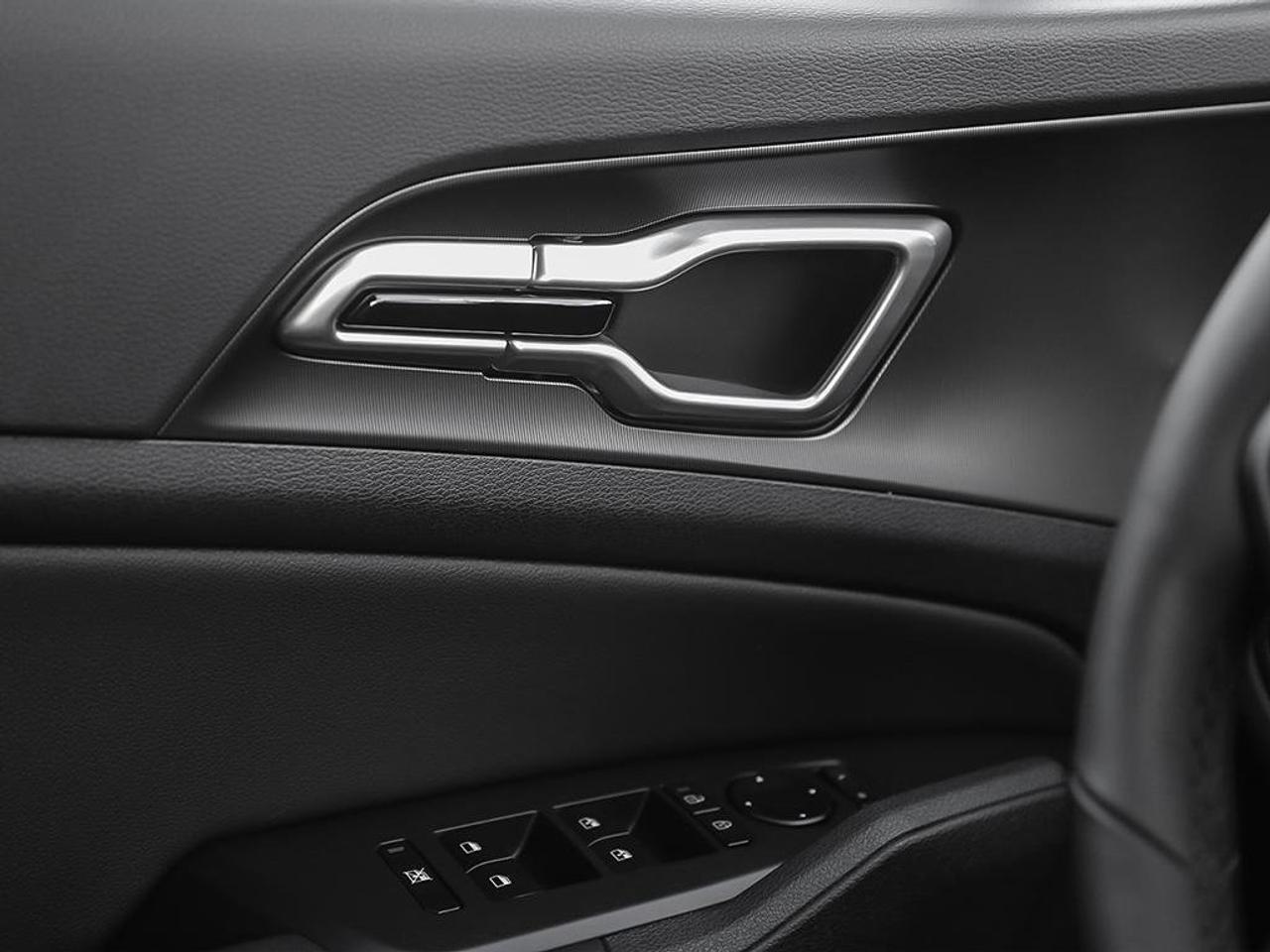 2026 Kia Sportage PHEV EX Photo