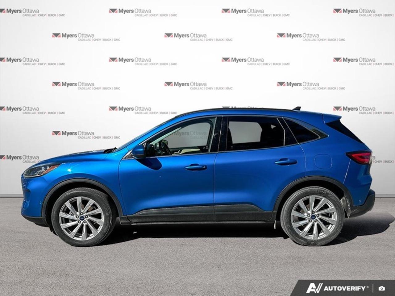 2021 Ford Escape Titanium AWD  HYBRID AWD TITANIUM Photo2