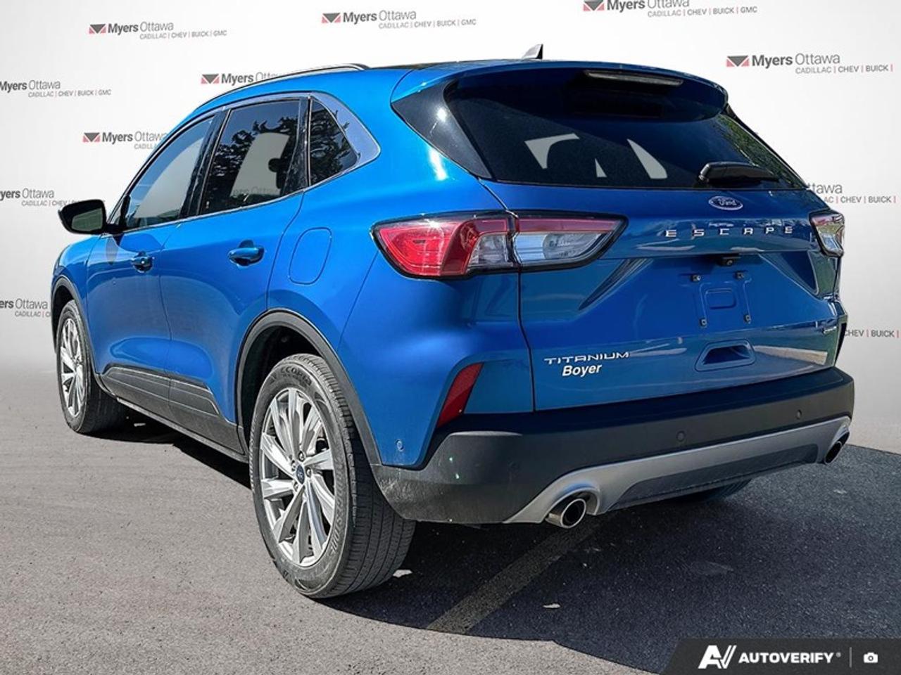 2021 Ford Escape Titanium AWD  HYBRID AWD TITANIUM Photo3