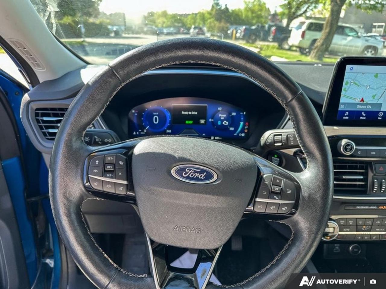 2021 Ford Escape Titanium AWD  HYBRID AWD TITANIUM Photo