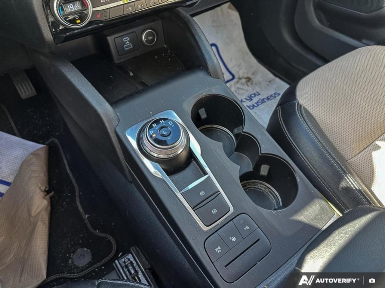2021 Ford Escape Titanium AWD  HYBRID AWD TITANIUM Photo