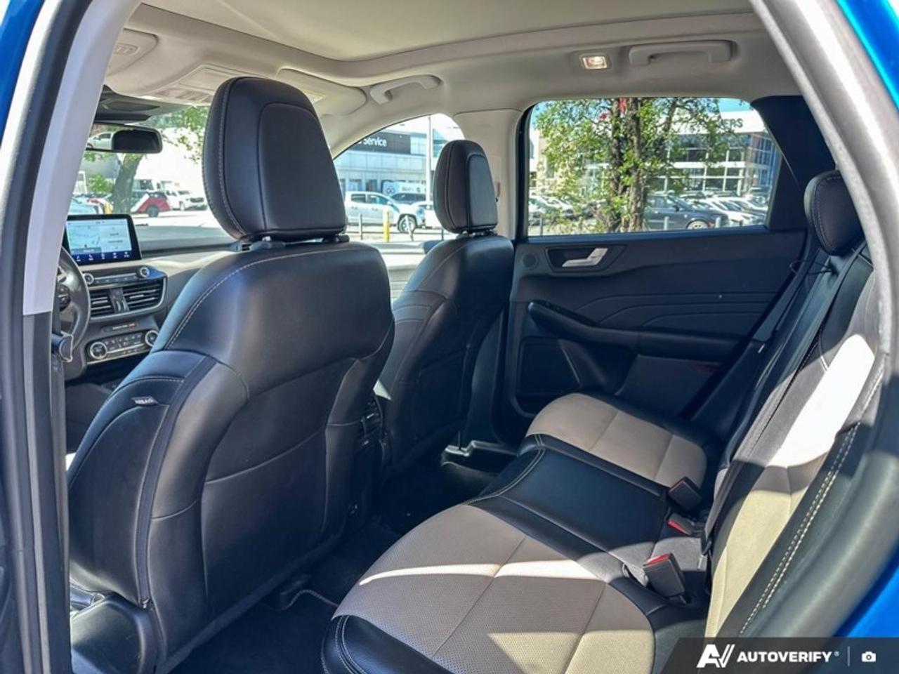 2021 Ford Escape Titanium AWD  HYBRID AWD TITANIUM Photo