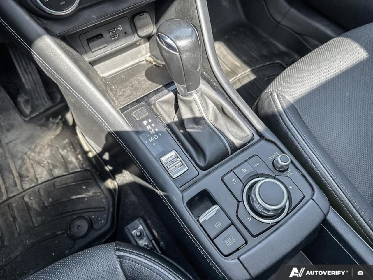 2022 Mazda CX-3 GT  GT, AWD, SUNROOF Photo