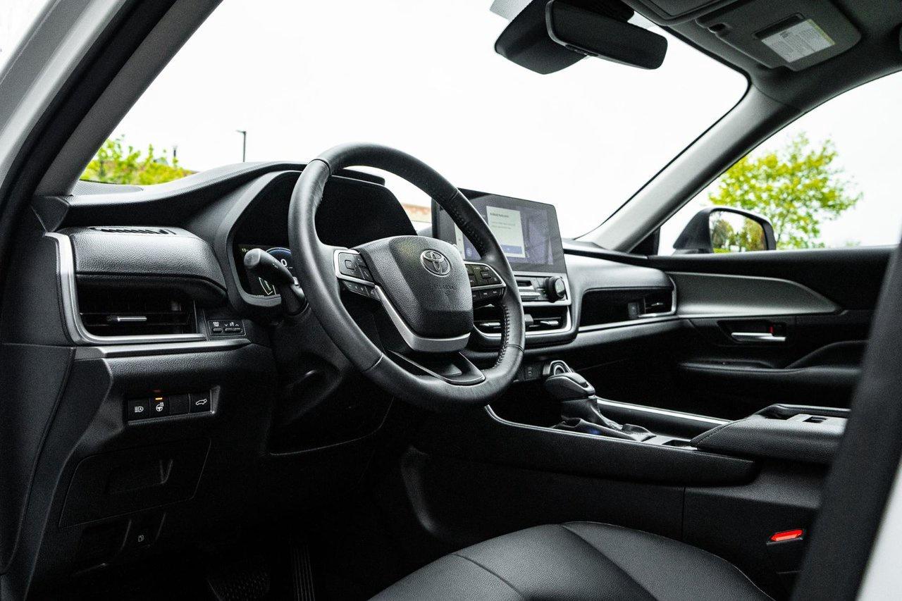 2025 Toyota Grand Highlander HYBRID XLE Photo