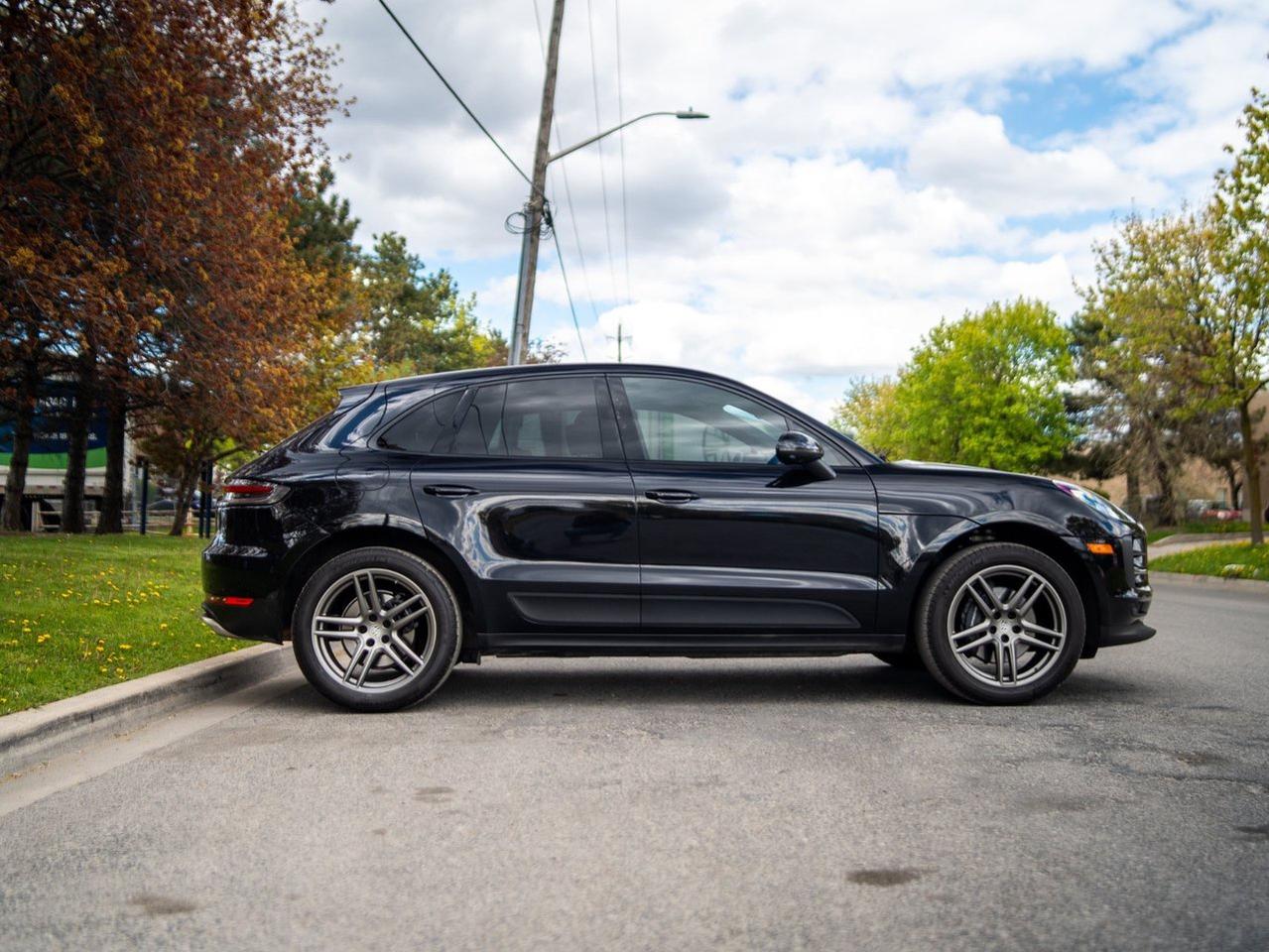 2021 Porsche Macan Base Photo4