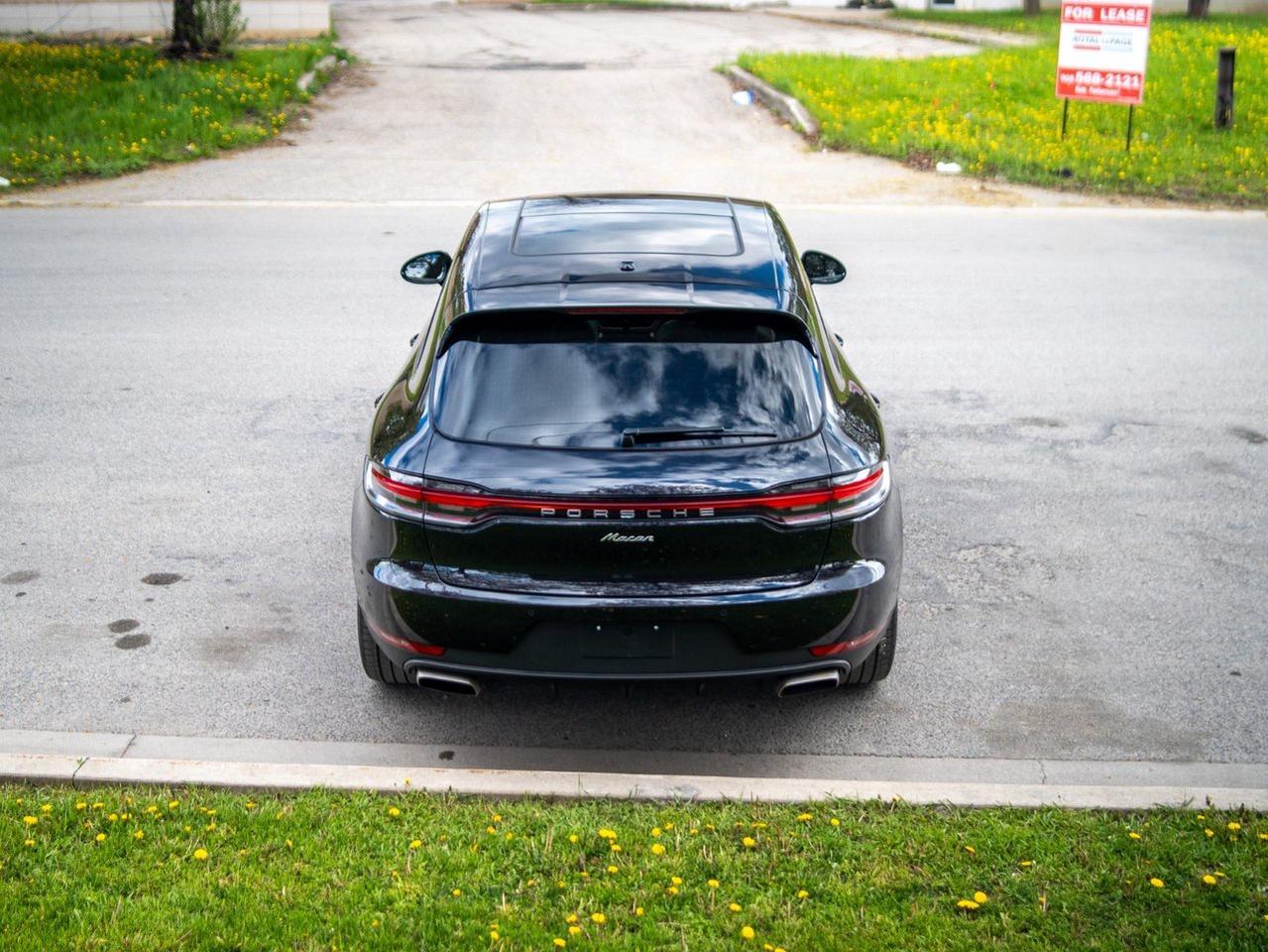 2021 Porsche Macan Base Photo