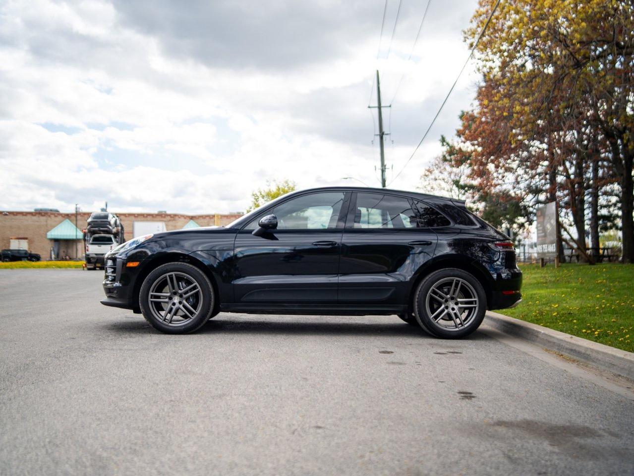 2021 Porsche Macan Base Photo