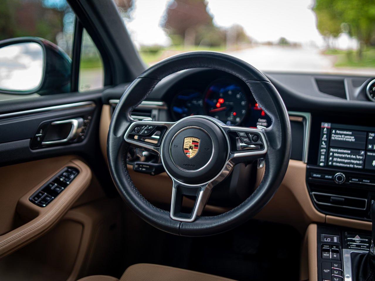 2021 Porsche Macan Base Photo