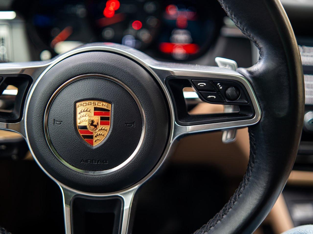 2021 Porsche Macan Base Photo