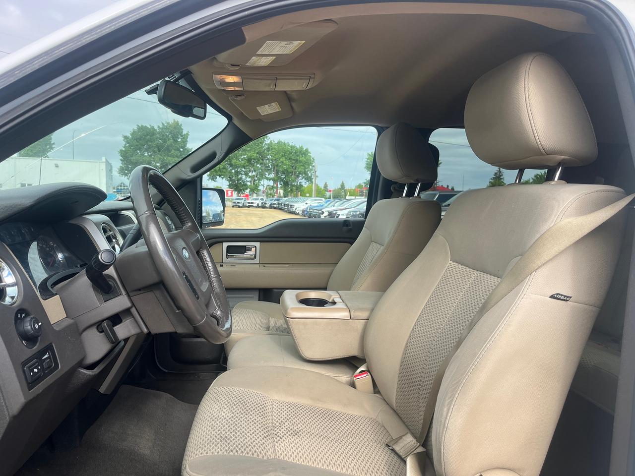 2010 Ford F-150 XLT Photo4