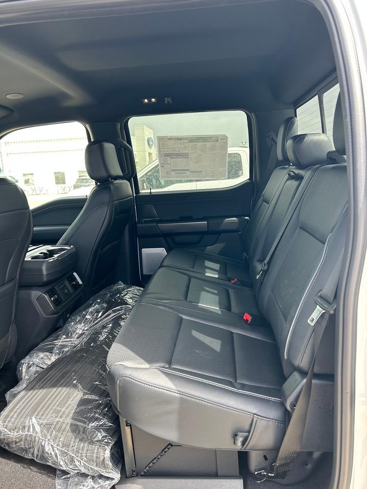 2026 Ford F-150 LARIAT 4WD SuperCrew 6.5' Box 502A Photo5