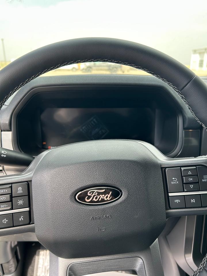 2026 Ford F-150 LARIAT 4WD SuperCrew 6.5' Box 502A Photo5