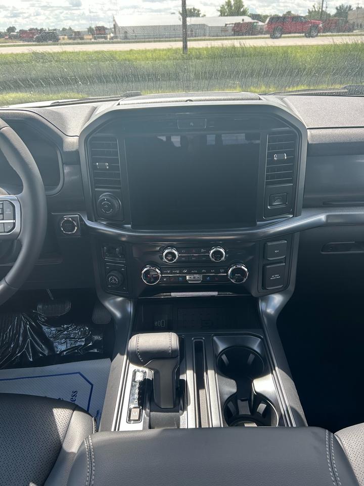 2026 Ford F-150 LARIAT 4WD SuperCrew 6.5' Box 502A Photo
