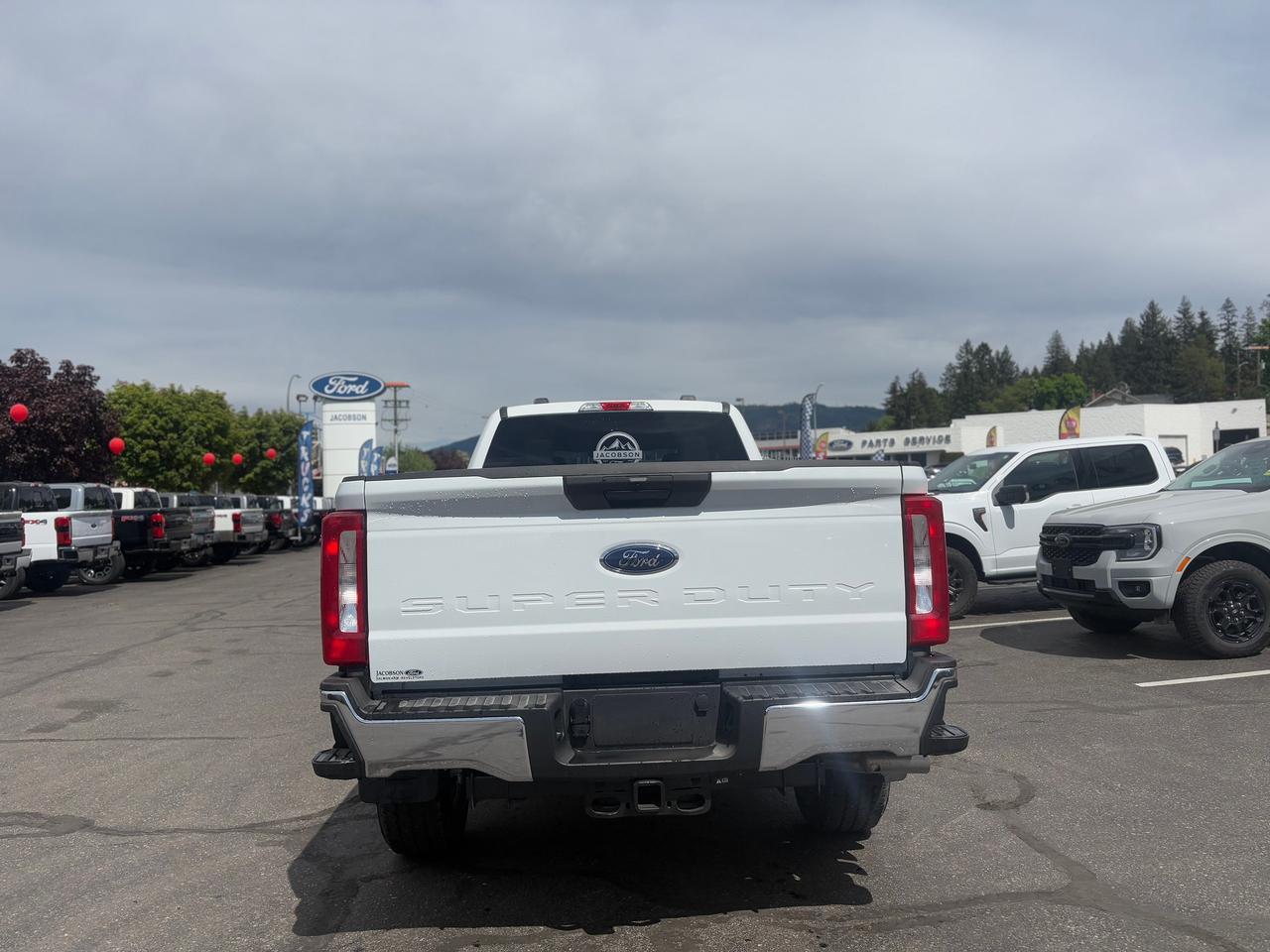 2026 Ford F-350 Super Duty SRW XLT Photo3