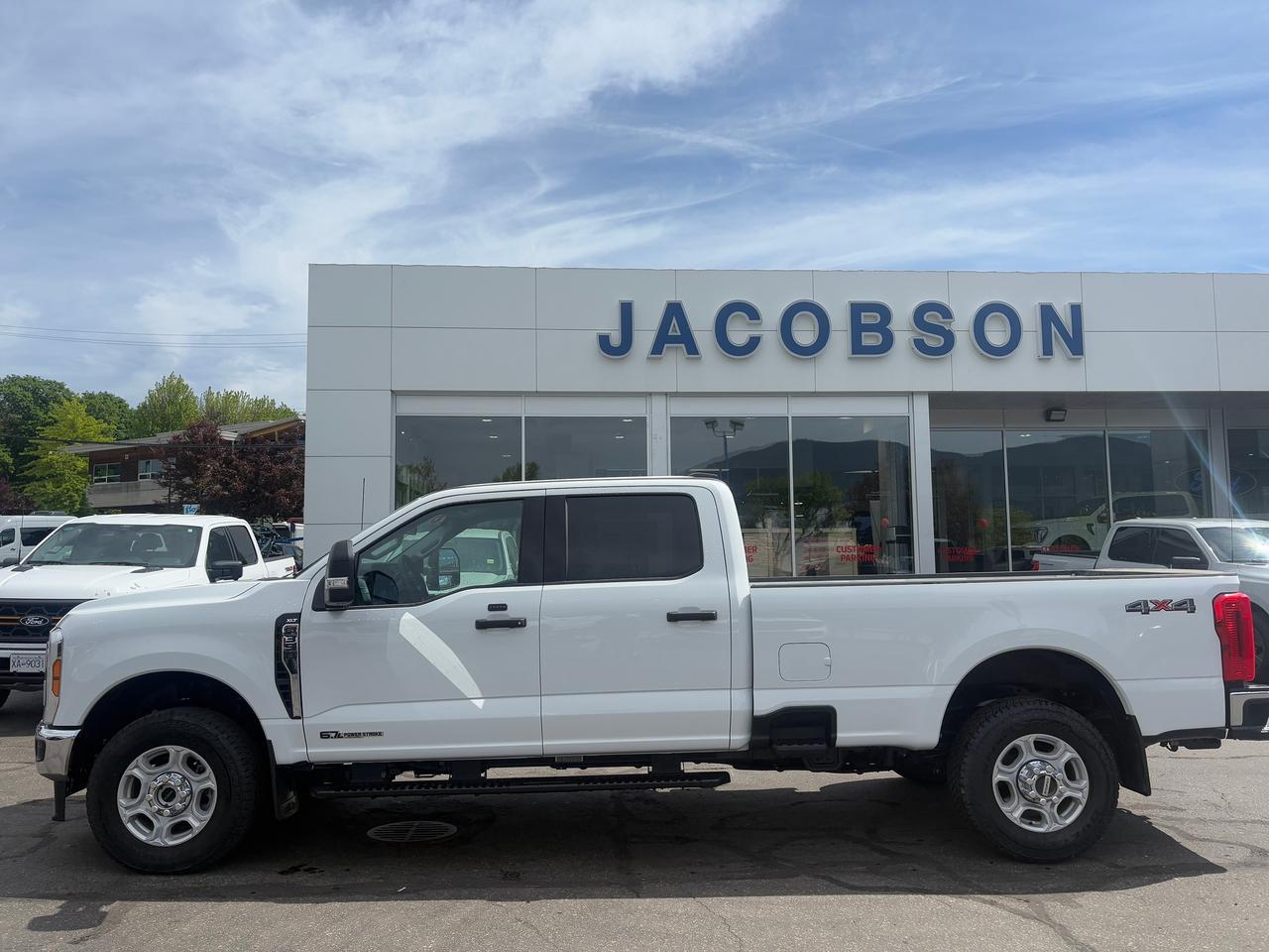 2026 Ford F-350 Super Duty SRW XLT Photo1