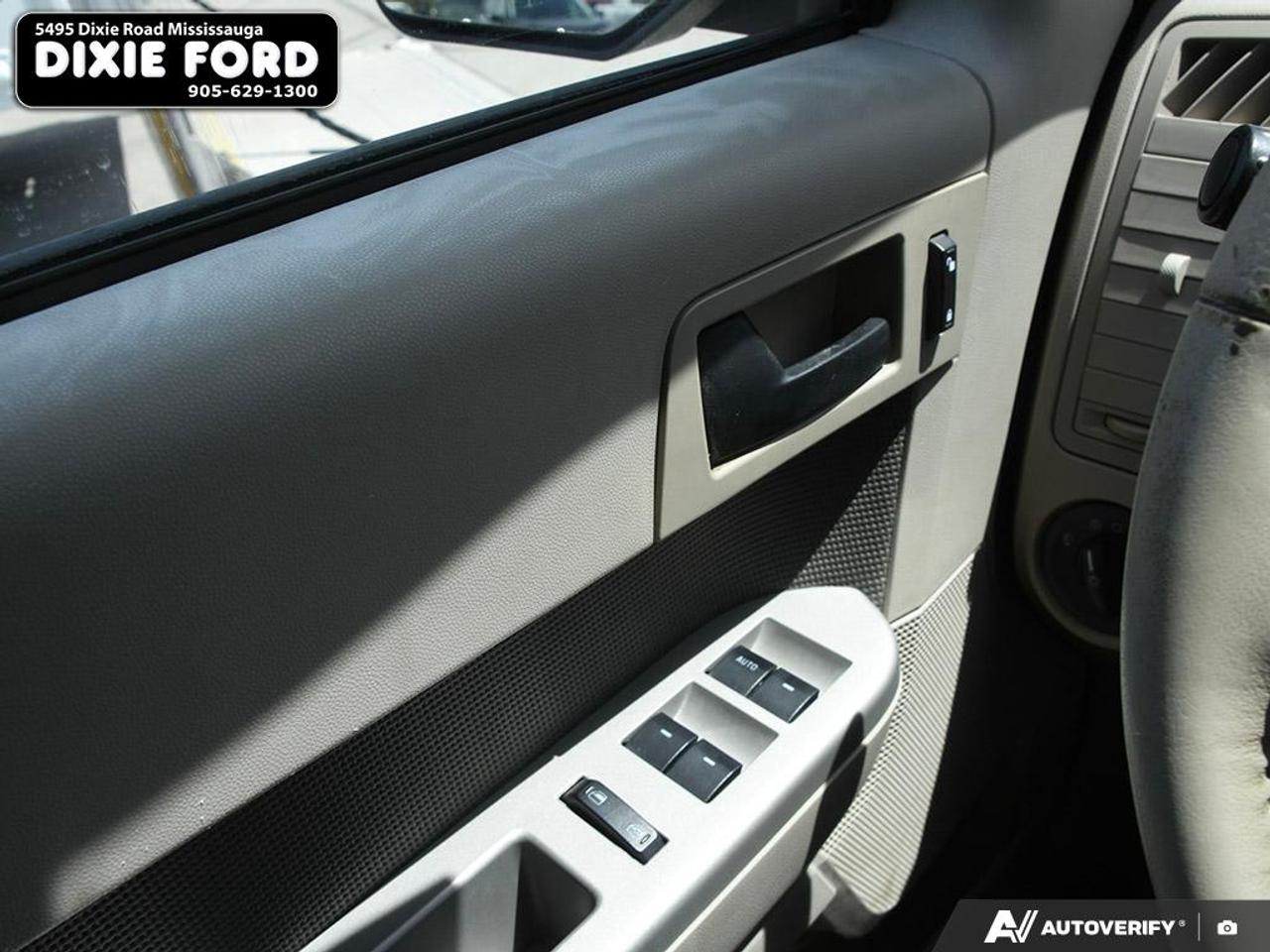 2010 Ford Escape XLT Photo