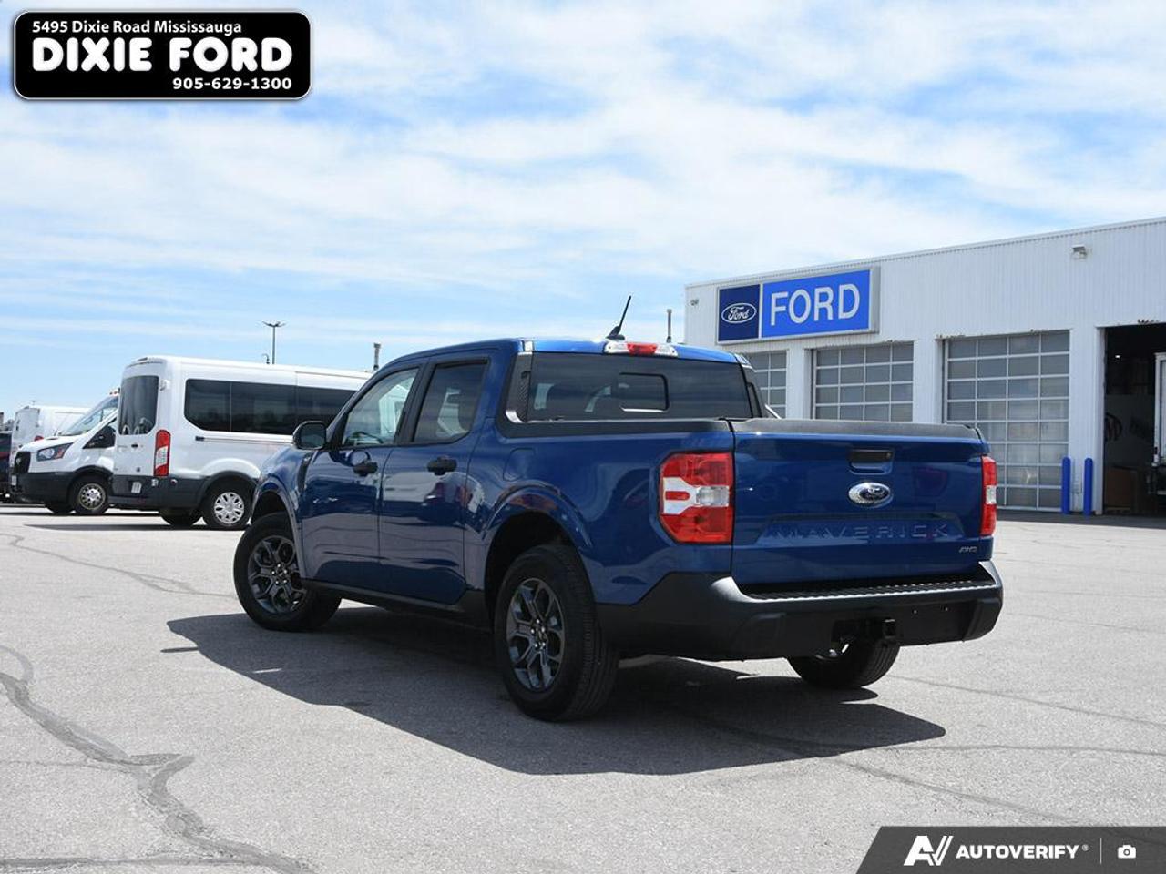 2023 Ford Maverick XLT Photo3