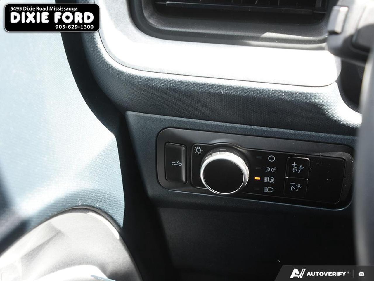 2023 Ford Maverick XLT Photo