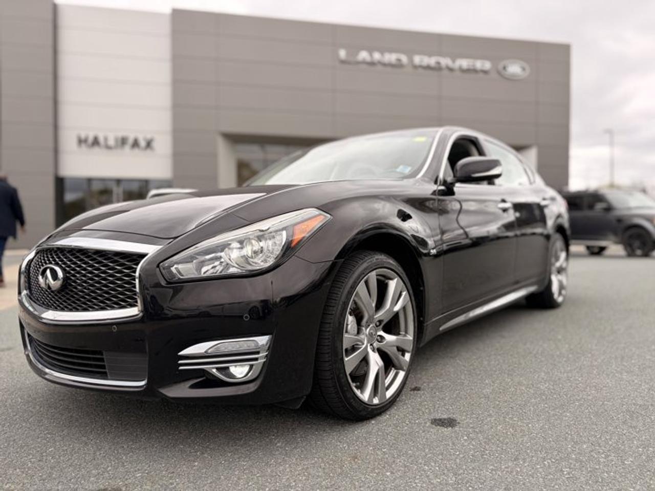 Midsize Cars, 4dr Sdn V8, 7-Speed Automatic w/OD, Premium Unleaded V-8 5.6 L/339