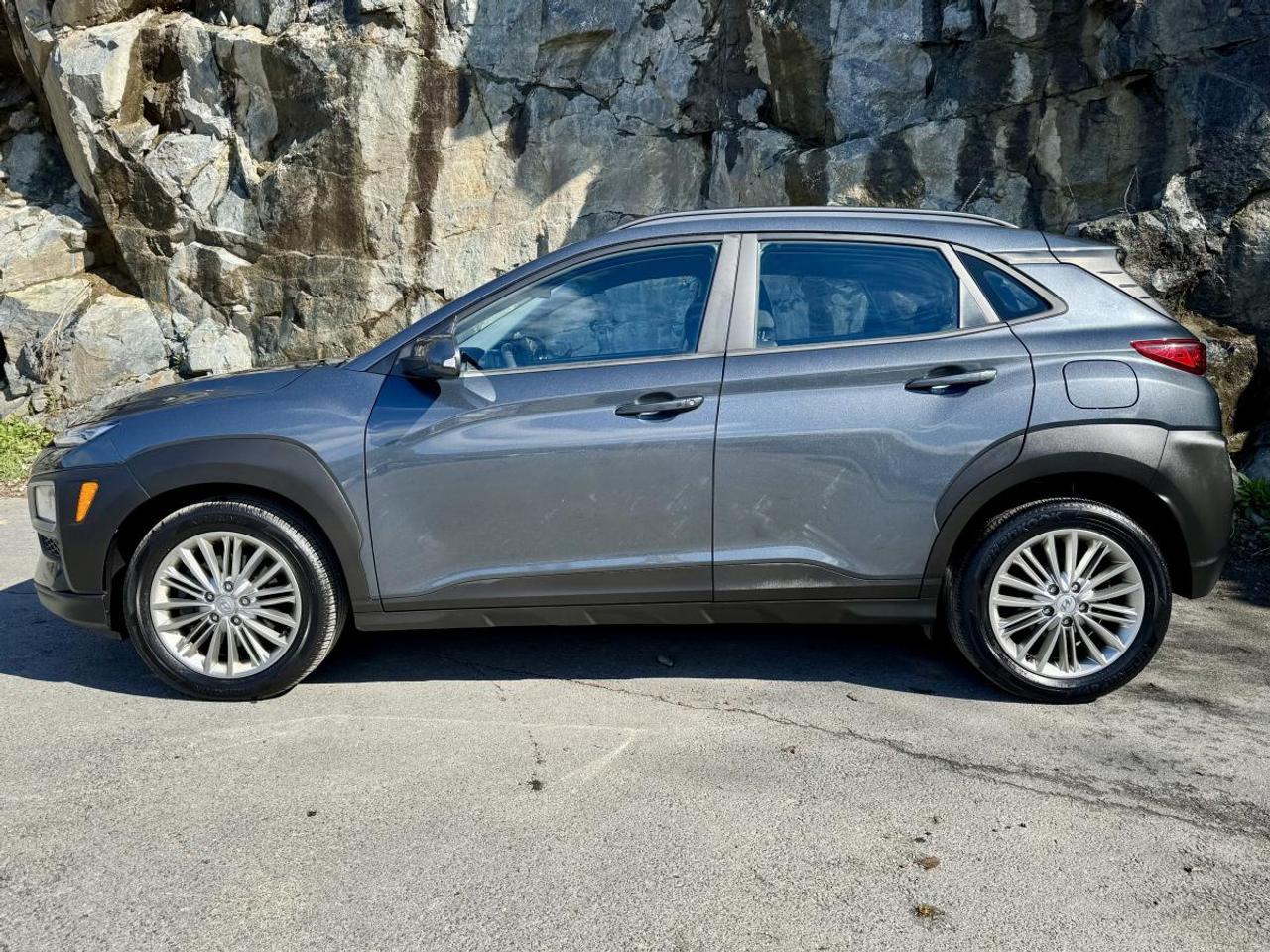 2021 Hyundai KONA Preferred AWD Photo3