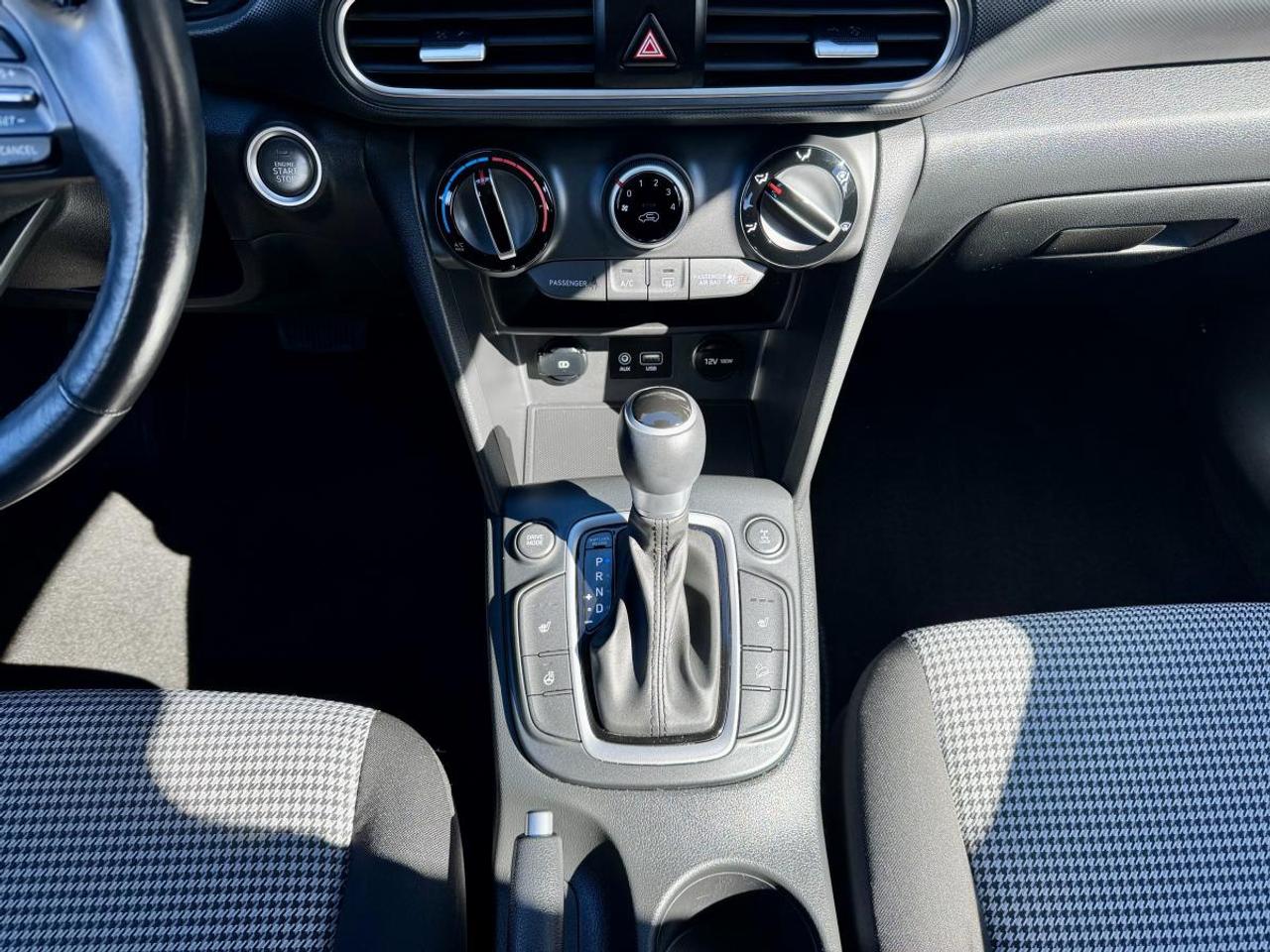 2021 Hyundai KONA Preferred AWD Photo